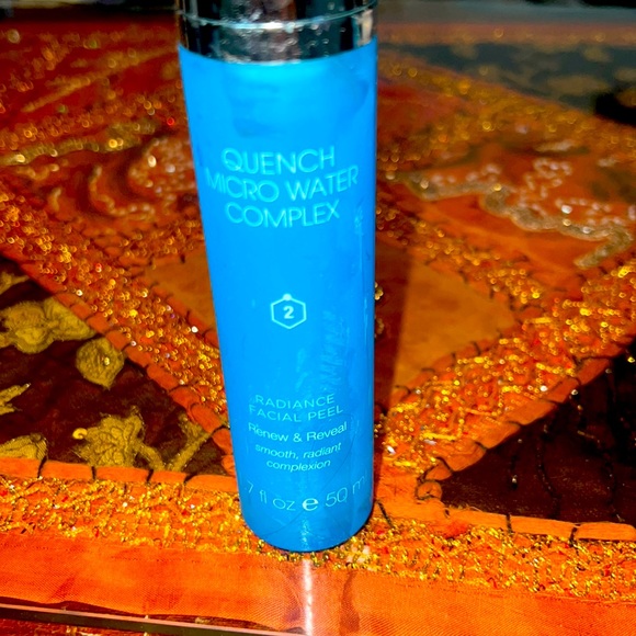 Quench Micro Water Complex Radiance Facial Peel, BNWOB - Picture 2 of 4